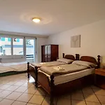 דירה L'attila - Big And Cozy Flat In The Center 7 Beds צרמט